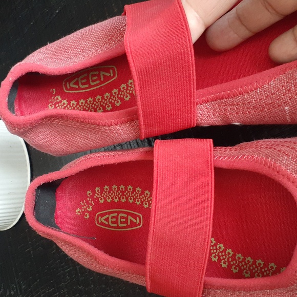 KEEN  SHOES - Picture 4 of 10